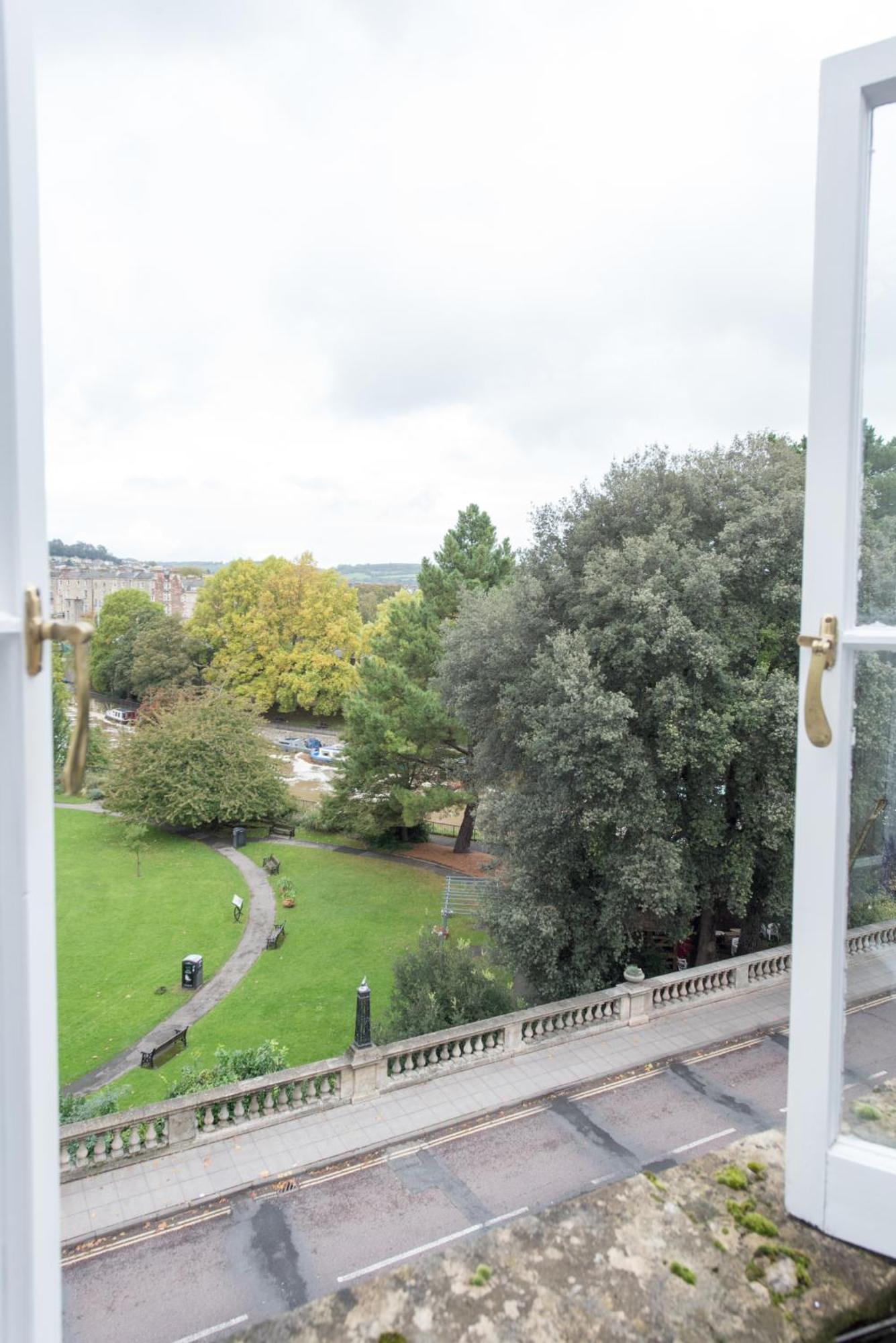 Parade Gardens Boutique Apartments- Central, Grade I Listed, 4K Tvs, Hidden Views Бат Екстериор снимка